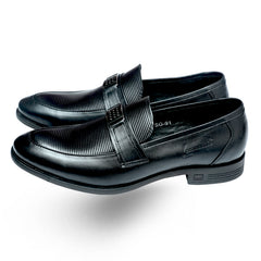 Lamonchie Parvoro - Textured Leather Loafer - Black