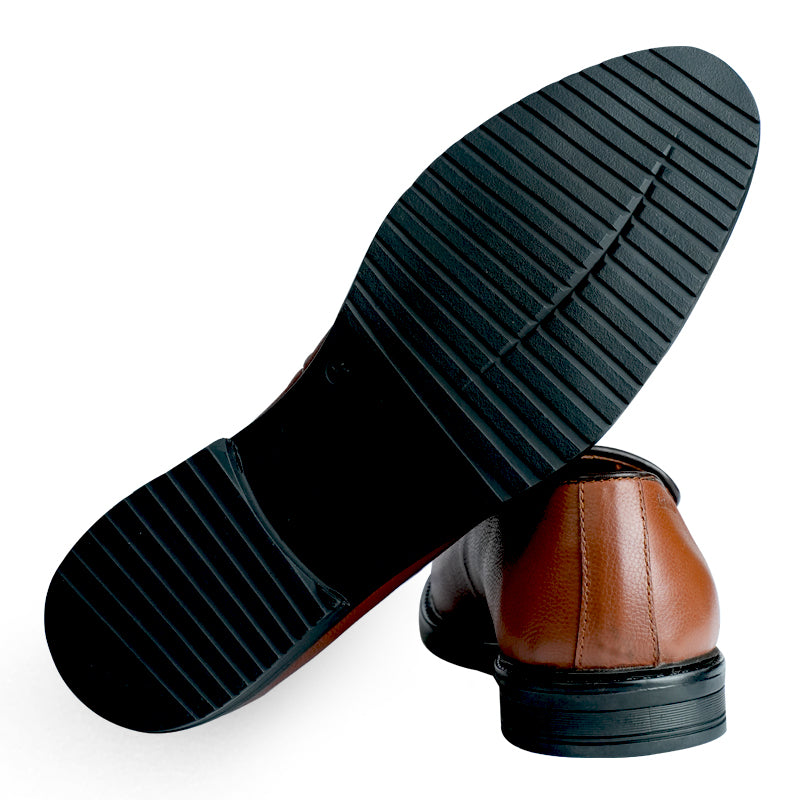 Lamonchie Castano - Textured Tassel Loafer - Brown
