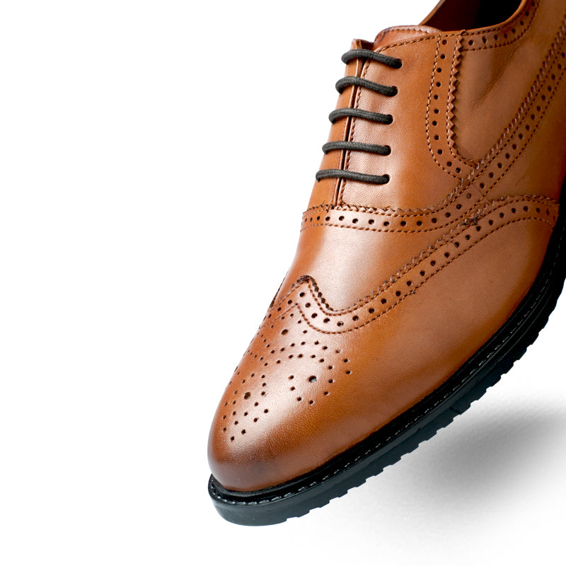 Lamonchie Marvento - Classic Wingtip Brogue - Tan