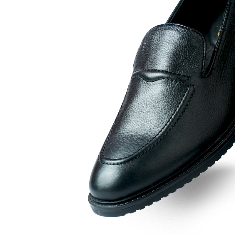 Lamonchie Ruvano - Minimal Penny Loafer - Black