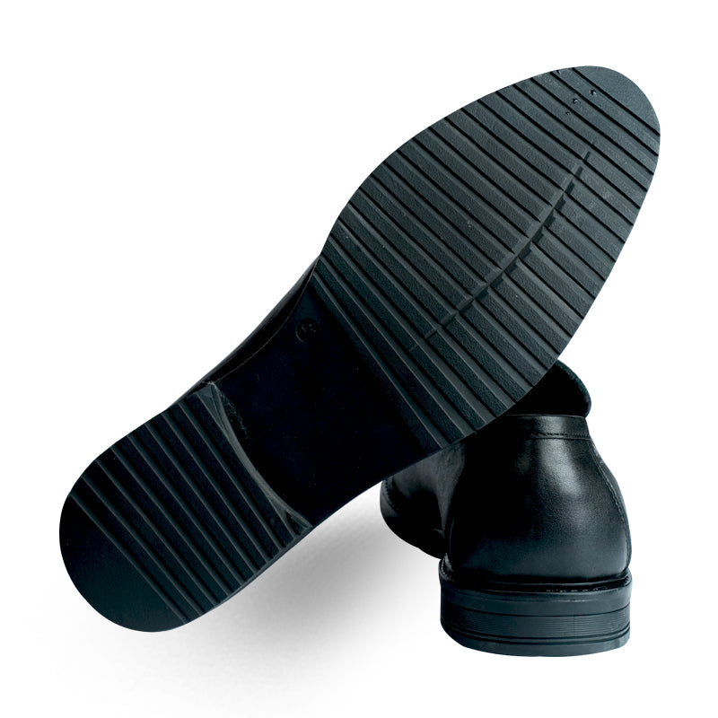 Lamonchie Delturo - Textured Slip-On