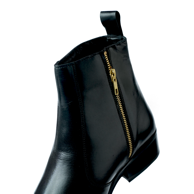 Lamonchie Vittore - Classic Leather Chelsea Boot - Black