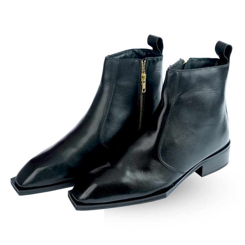 Lamonchie Vittore - Classic Leather Chelsea Boot - Black